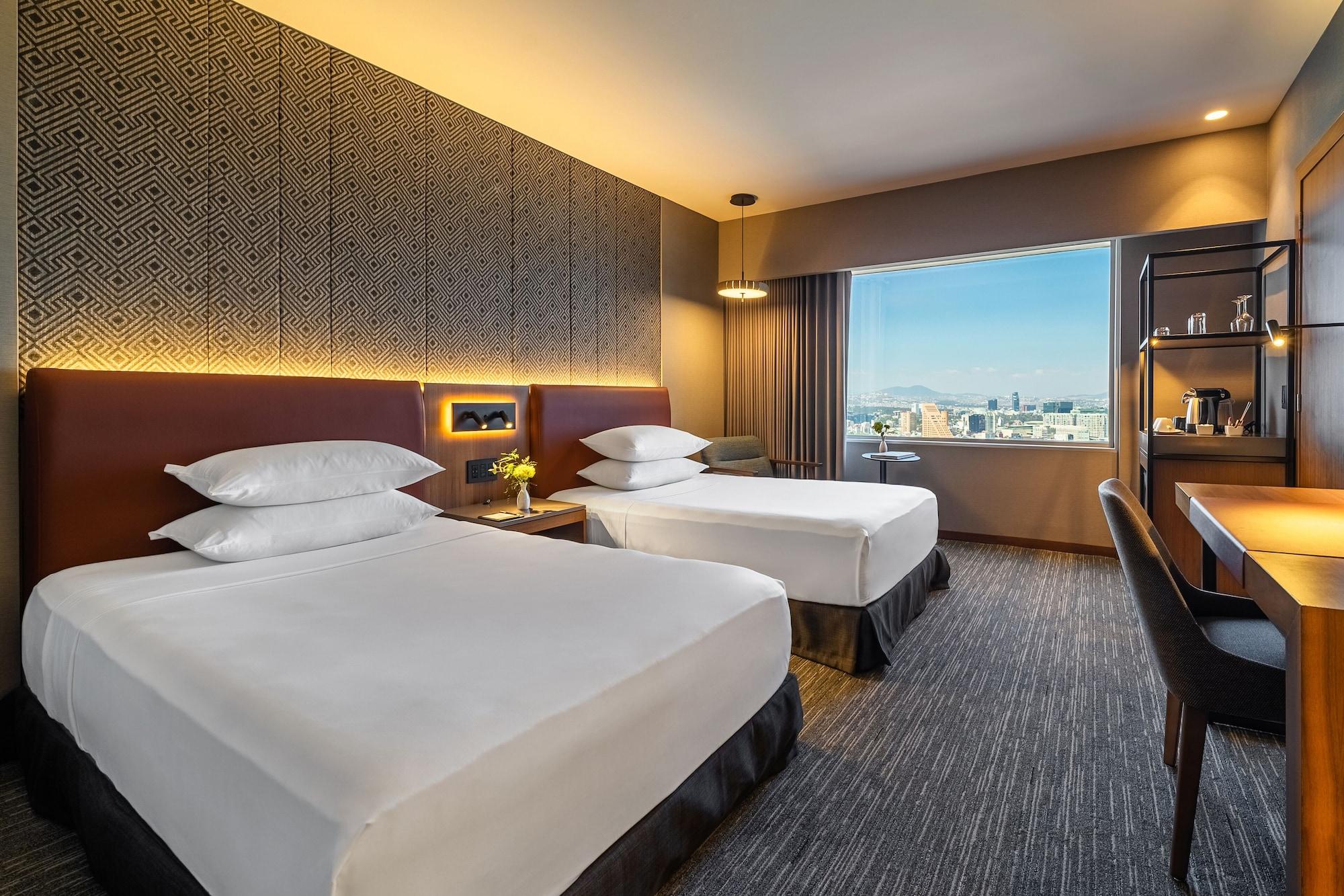 Hyatt Regency Mexico City Exterior photo Deluxe Room