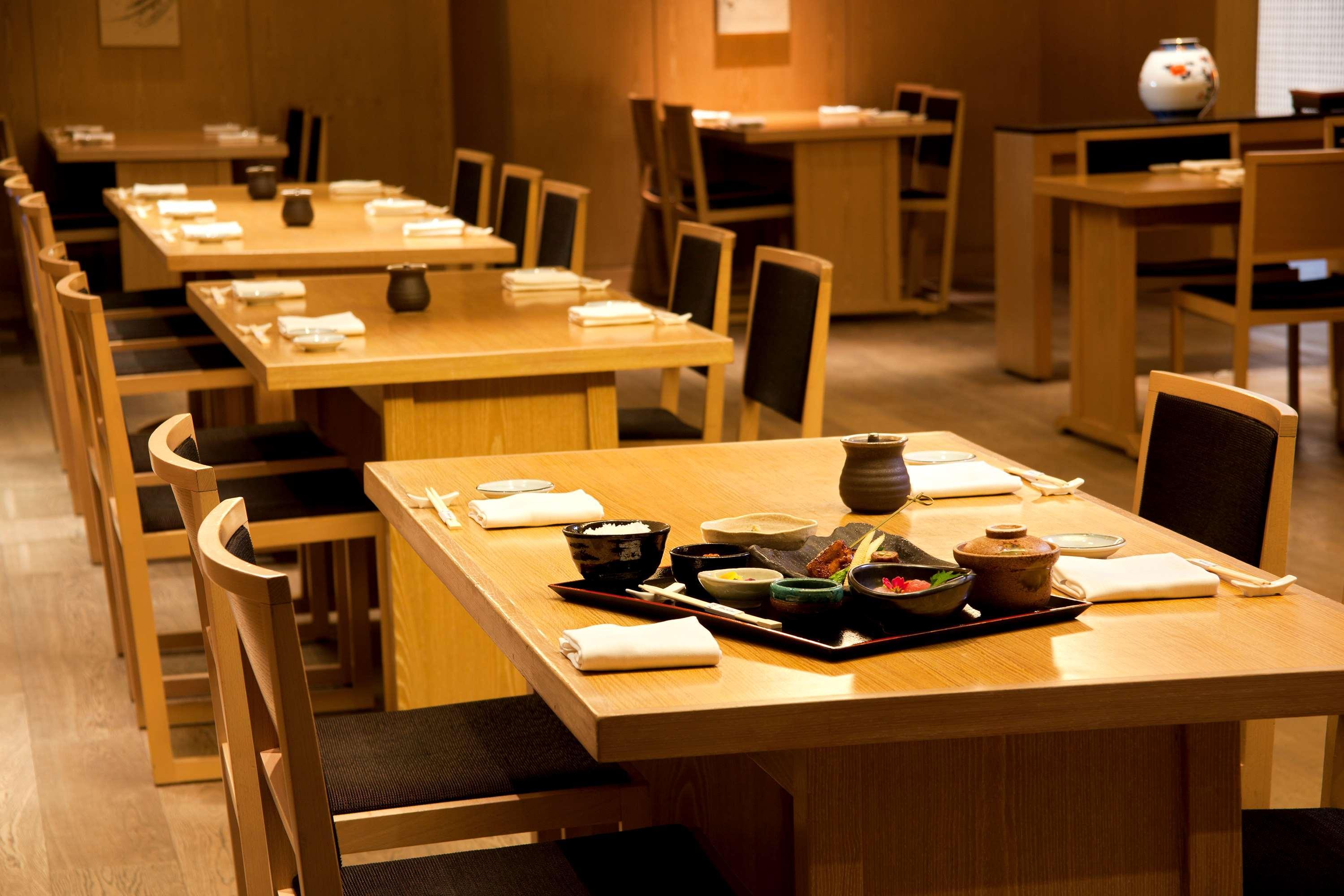 Hyatt Regency Mexico City Exterior photo A restaurant in Tokyo
